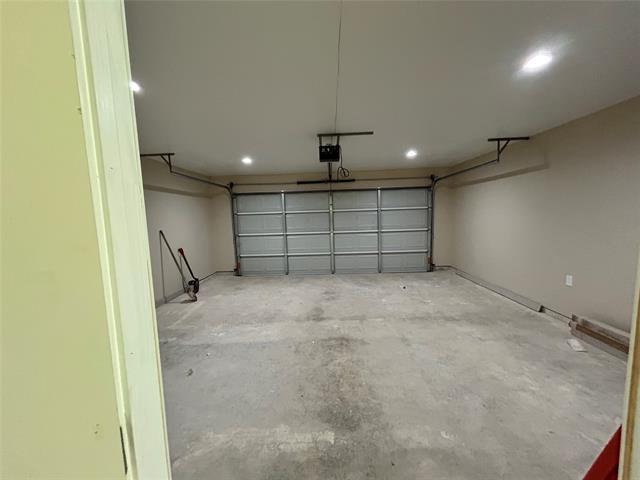 Building Photo - 5021 Chapman St