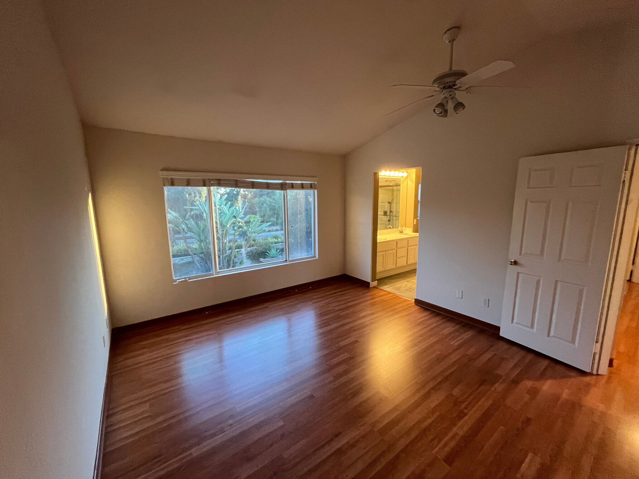 Building Photo - 1239 Calle Fantasia