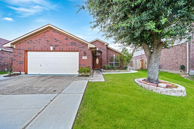Primary Photo - 10315 Kennewick Dr