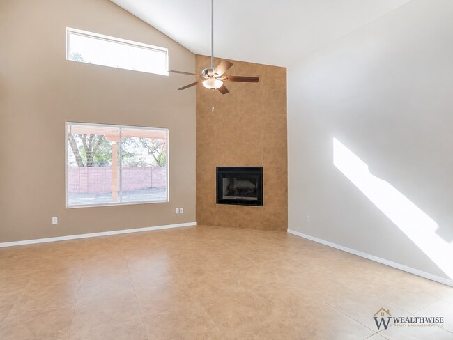 Building Photo - Spacious 3-Bedroom, 3-Bath Home in North Ranch with Community Pool & Amenities