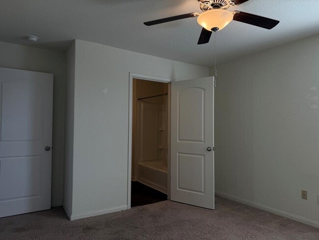 Building Photo - 709 Yearwood Ln