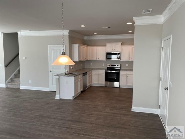 Building Photo - 1271 Towne Square Ct