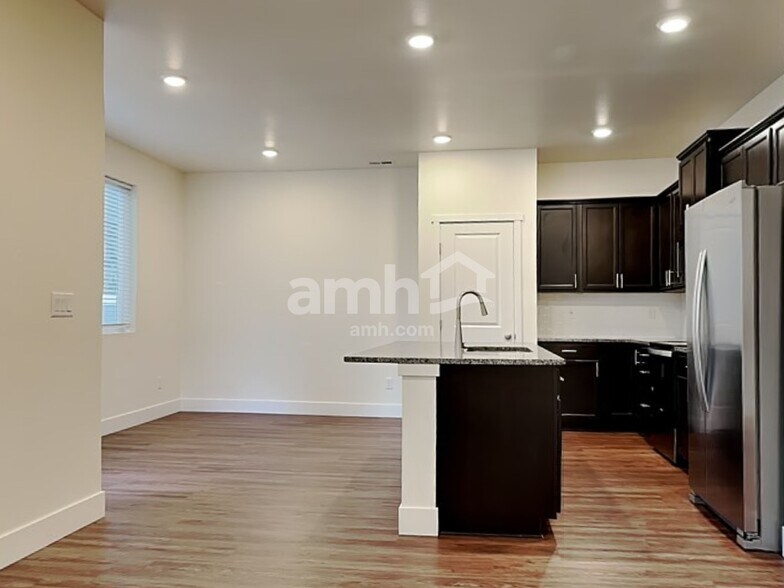 Building Photo - 12612 81st Ave Ct E