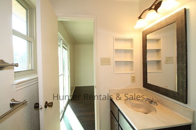 Building Photo - HEAVENLY HEIGHTS HOME