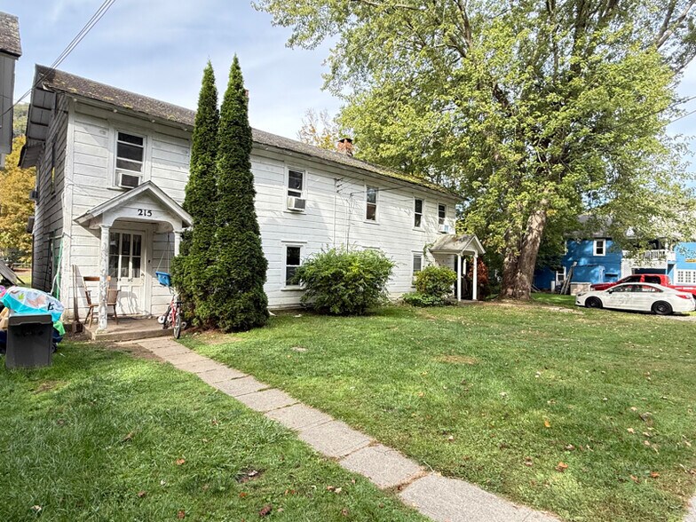 Building Photo - 215 Old Rte 22