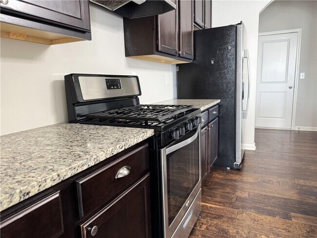 Building Photo - 3522 Village Enclave Ln