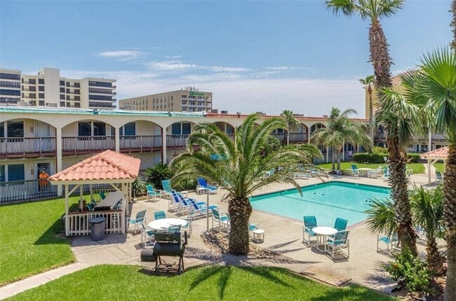 Building Photo - 15005 Windward Dr