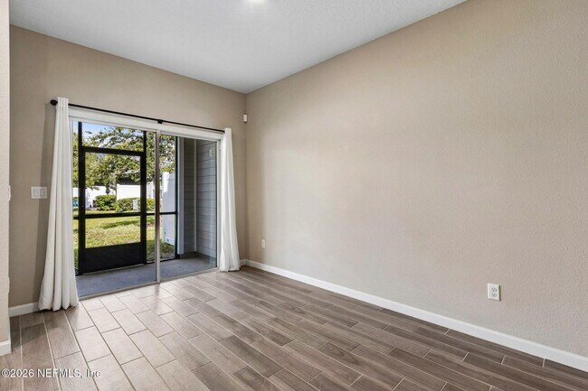 Building Photo - 1111 Beach Dune Dr