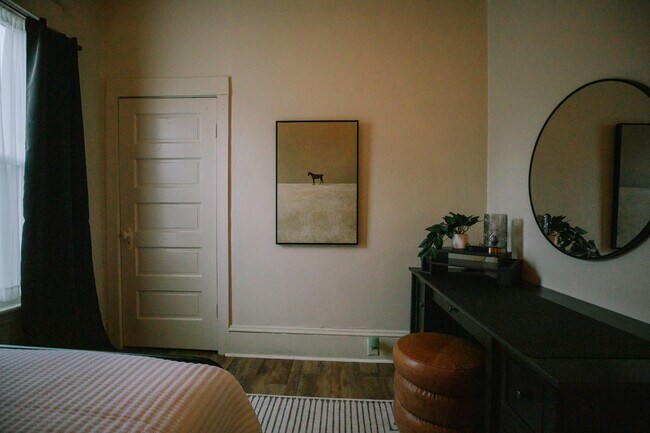 Building Photo - 1011 Forest Park Blvd NW