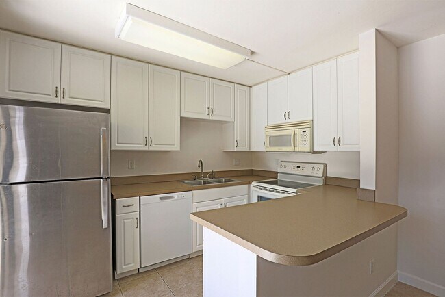 Building Photo - 1538 Park Meadows Dr
