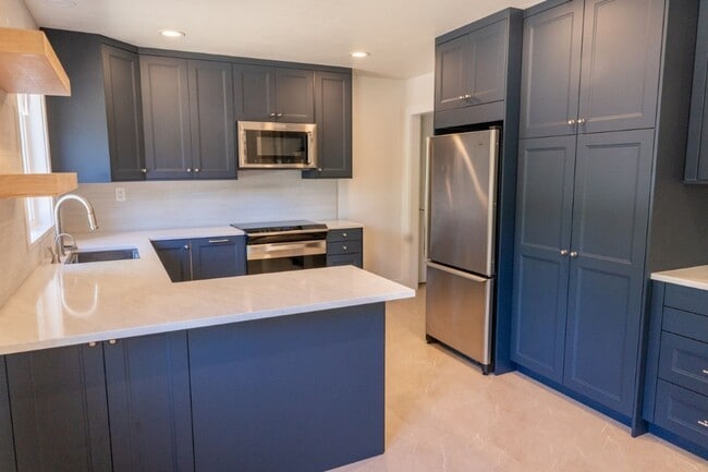 Building Photo - 3Bd/1.5Ba Renton Home