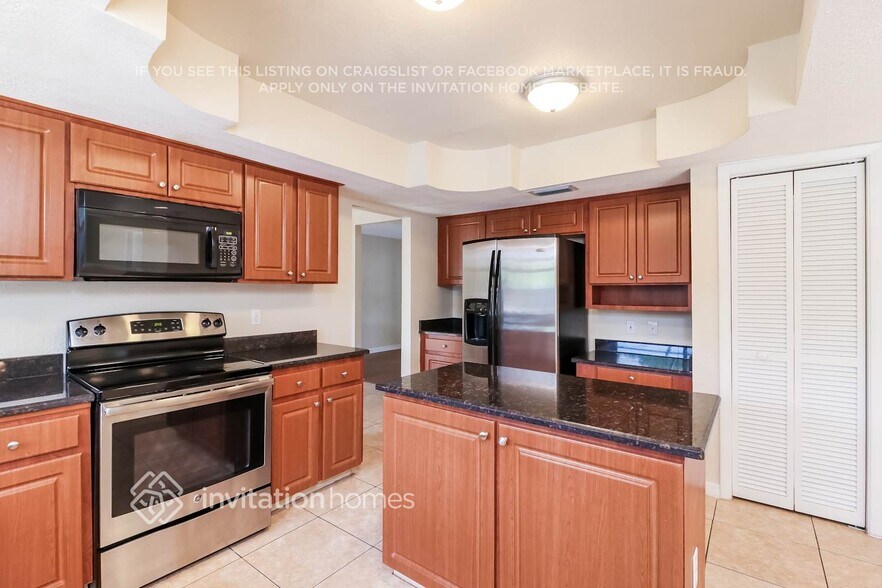 Building Photo - 4805 Hayride Ct