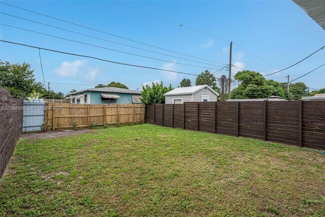 Building Photo - 130 NW 57th St