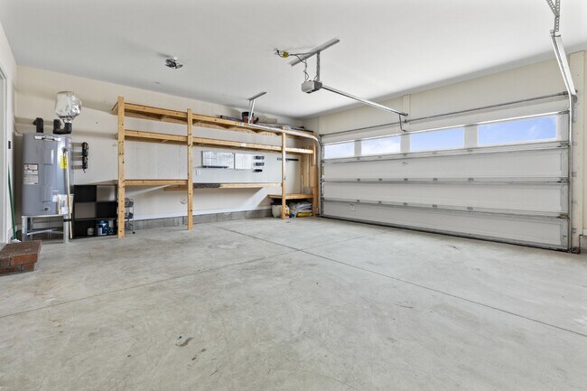 Building Photo - Evans Crossing