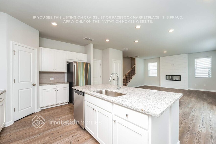 Building Photo - 7200 Brushwood Bnd
