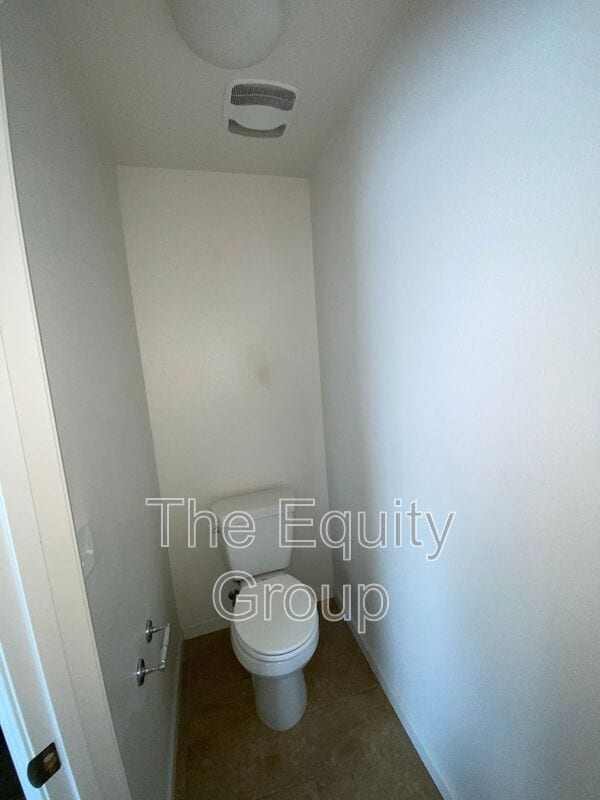 Building Photo - 1826 W Van Gogh