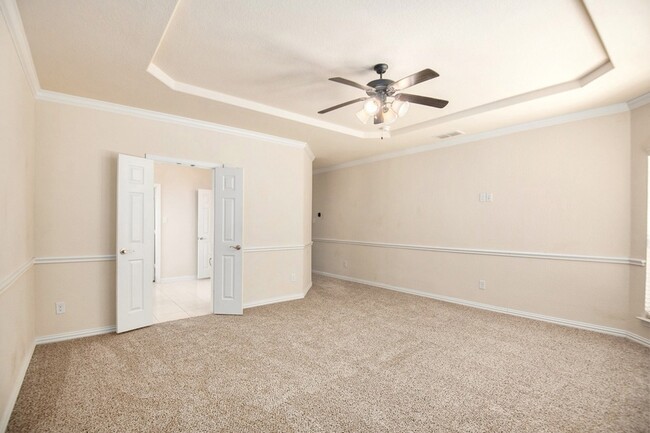 Building Photo - 9801 Yellow Cup Dr