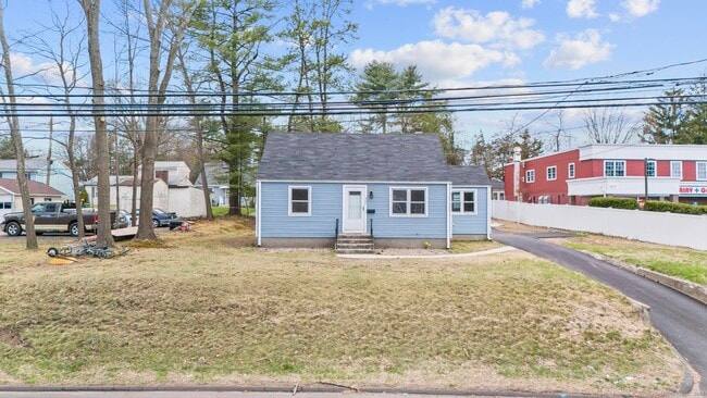 Primary Photo - 267 N Washington St