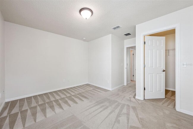 Building Photo - 1310 Oakcrest Ct