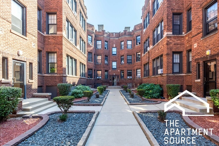 Building Photo - 4431 N Wolcott Ave