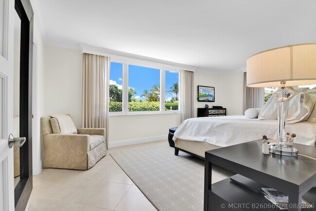Building Photo - 550 S Ocean Blvd