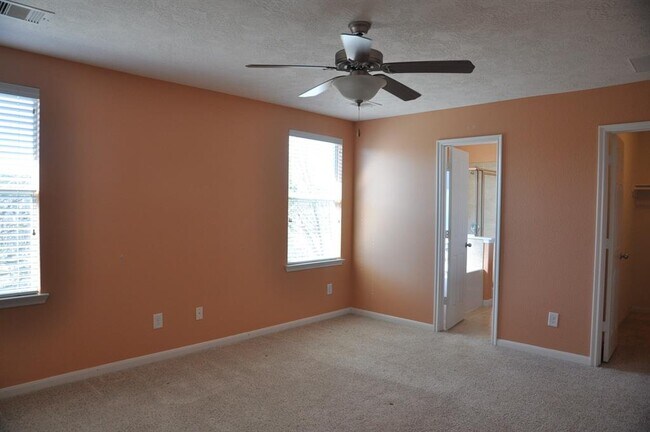 Building Photo - 12229 Medina Lake Dr
