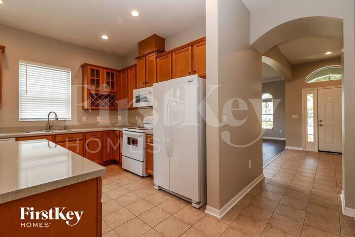 Building Photo - 7727 Stoney Hill Dr