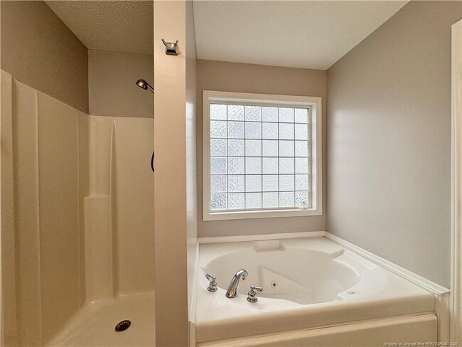 Building Photo - 2202 Foster Gwin Ln