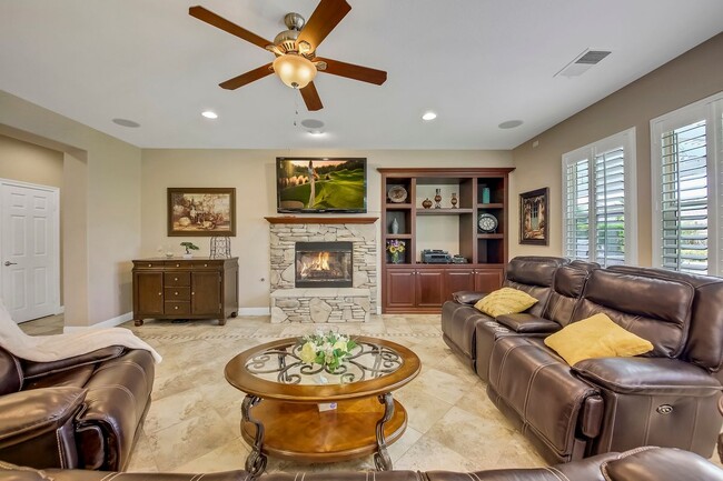 Building Photo - 41424 Trumble Ct
