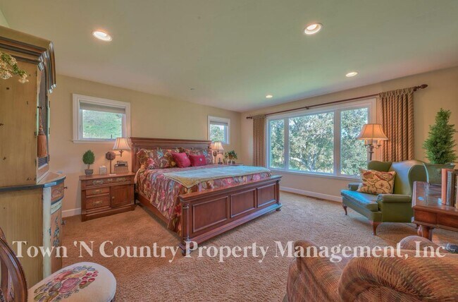 Building Photo - Spacious San Benancio Estate on Over 1 Acre with Workshop, RV Parking & Pasture Area