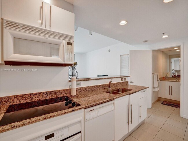 Building Photo - 325 S Biscayne Blvd