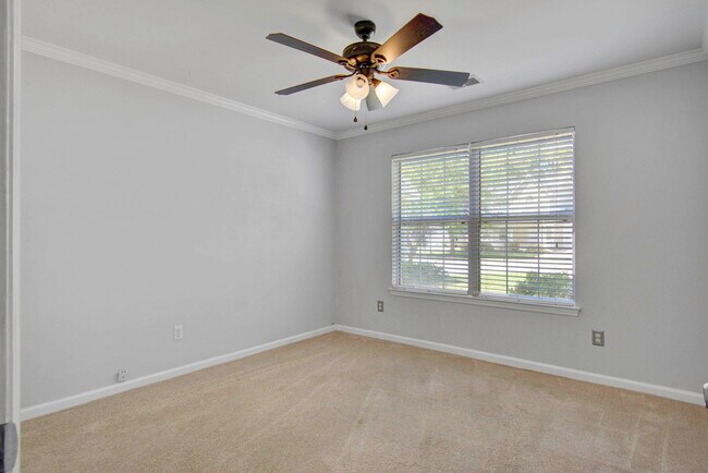 Building Photo - 5328 Tidewater Dr