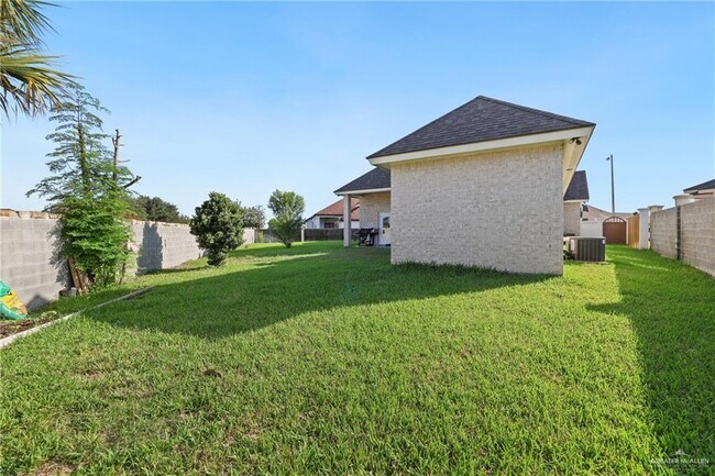 Building Photo - 13801 N 37th St