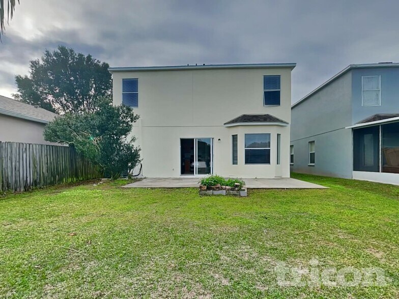 Building Photo - 435 Maple Pointe Dr