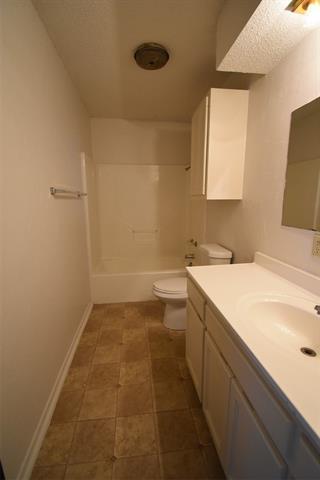 Building Photo - 514 Pecan St
