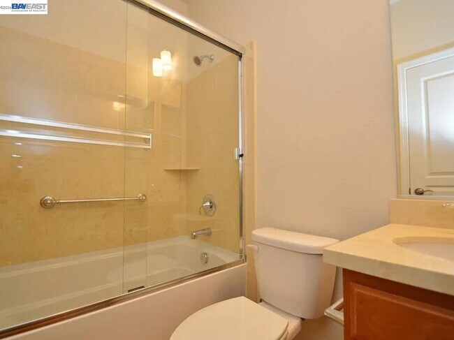 Building Photo - 5683 Melodia Cir