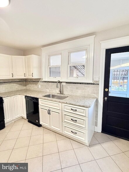 Building Photo - 1203 Cherry St