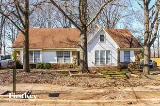 Building Photo - 3960 New Covington Pike