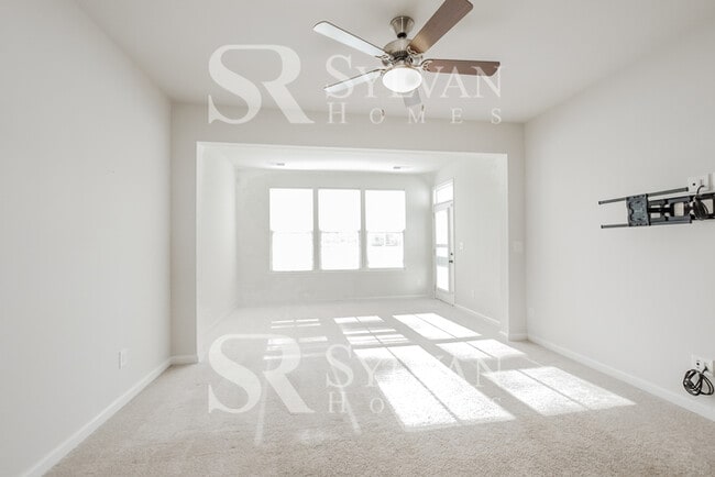 Building Photo - The Lifestyle You Deserve.