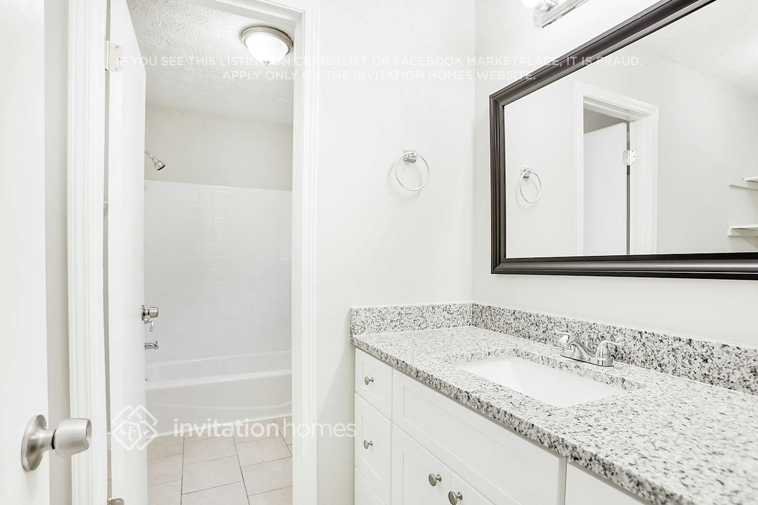 Building Photo - 584 Rock Shadow Ct