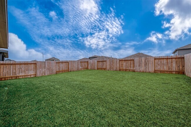 Building Photo - 5619 Vintage Oakmont Dr