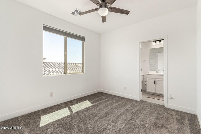 Building Photo - 8773 W Medlock Dr