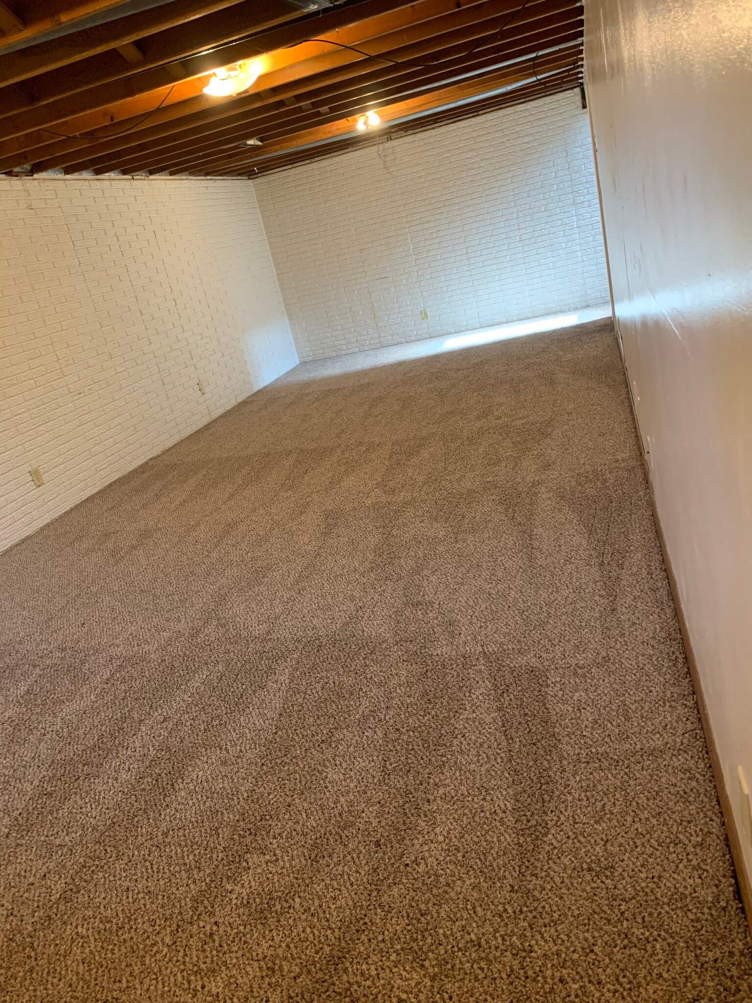 Building Photo - 1044 Rainbow Blvd