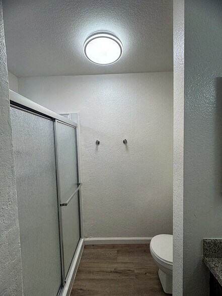Building Photo - 118 Yorkshire Ct