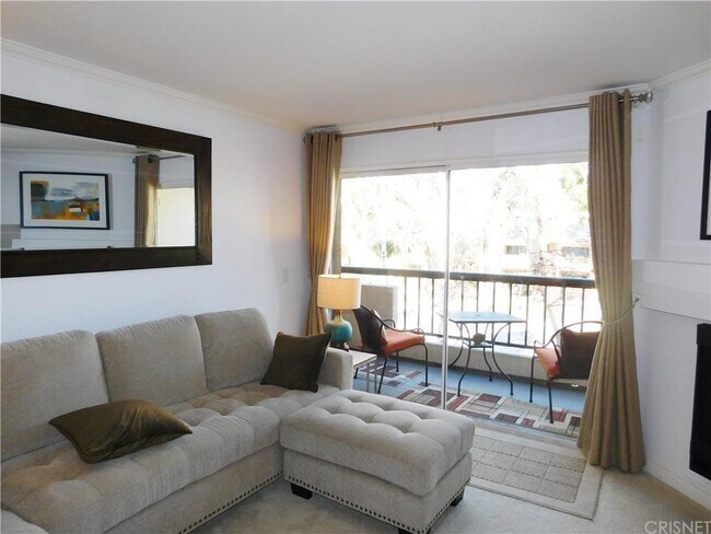 Building Photo - 21400 Burbank Blvd