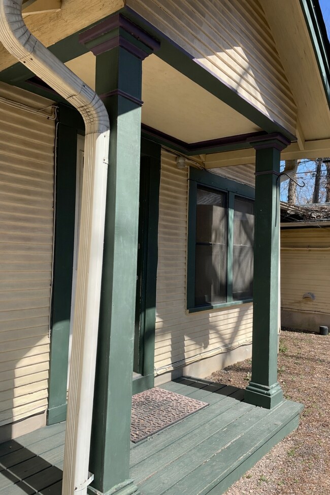 Building Photo - 4213 Avenue C