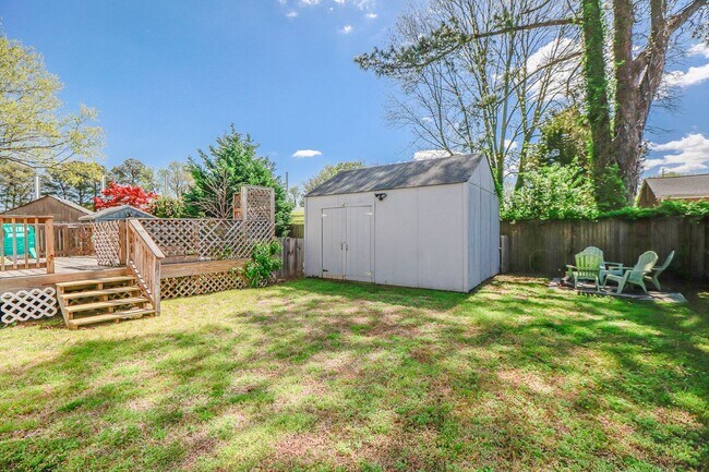 Building Photo - 9262 Coleman Ave