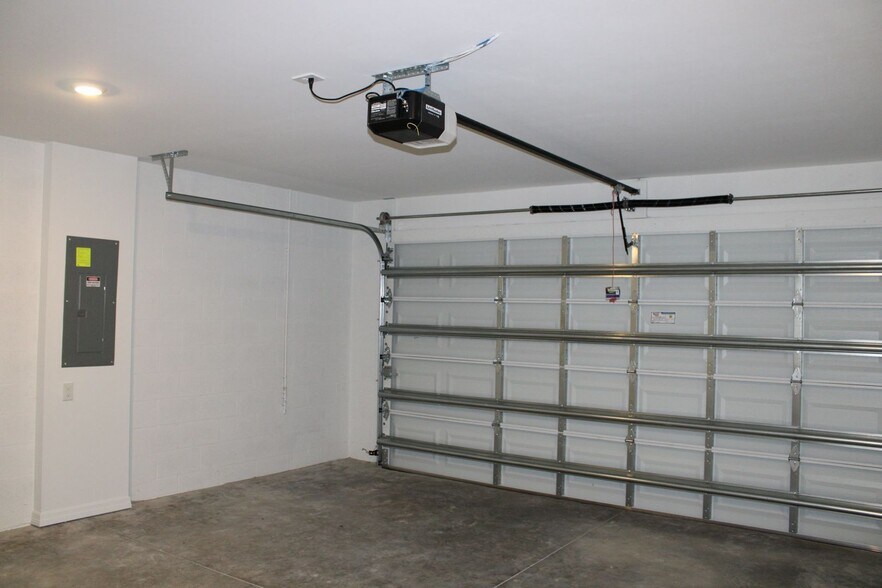 Building Photo - Brand New Construction in Lehigh Acres at Savanna Lakes MOVE IN SPECIAL FIRST MONTH RENT FREE!