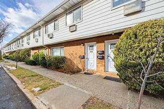 Building Photo - 1474 68th St