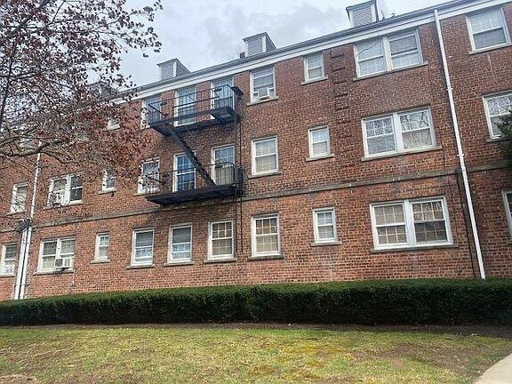 Building Photo - 77 Forest Hill Pkwy